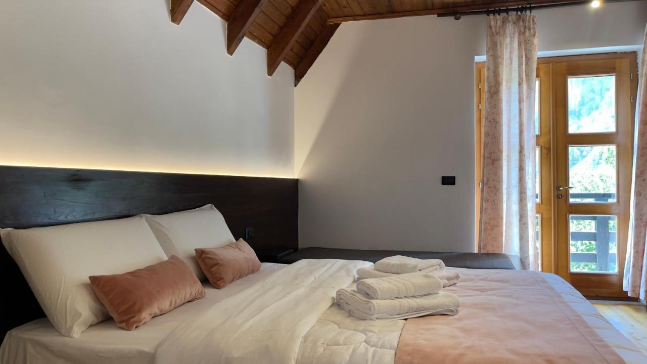 Villa Gjecaj Guesthouse And Restaurant 세스 외부 사진